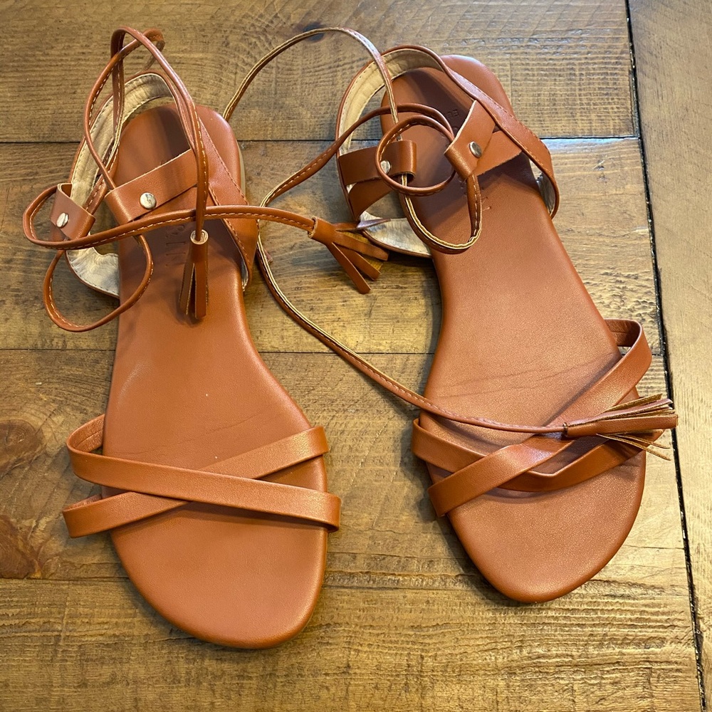 She & In tassel tie sandals size 39